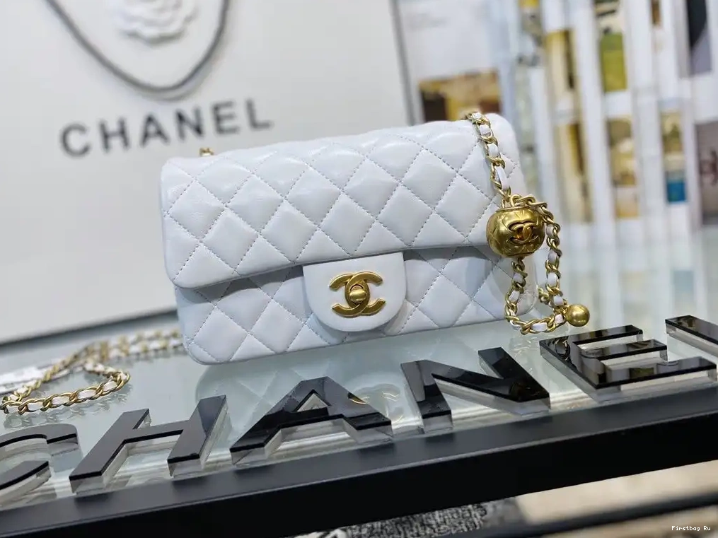 First Bag Ru CHANEL FLAP BAG 0517
